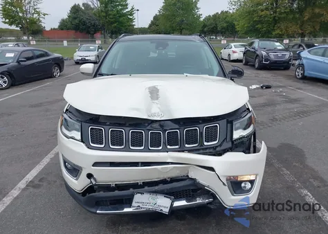 2018 Jeep Compass Limited 4X4 z USA, uszkodzony, nr VIN 3C4NJDCB9JT471009